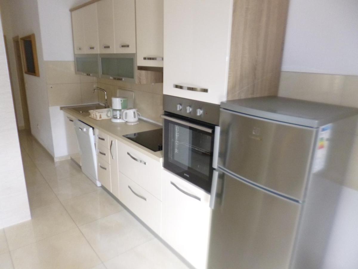 Haus Pehar Hotel Baska Voda Bagian luar foto