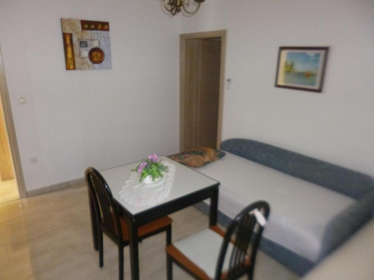 Haus Pehar Hotel Baska Voda Bagian luar foto