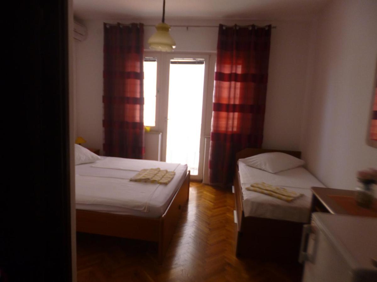 Haus Pehar Hotel Baska Voda Bagian luar foto