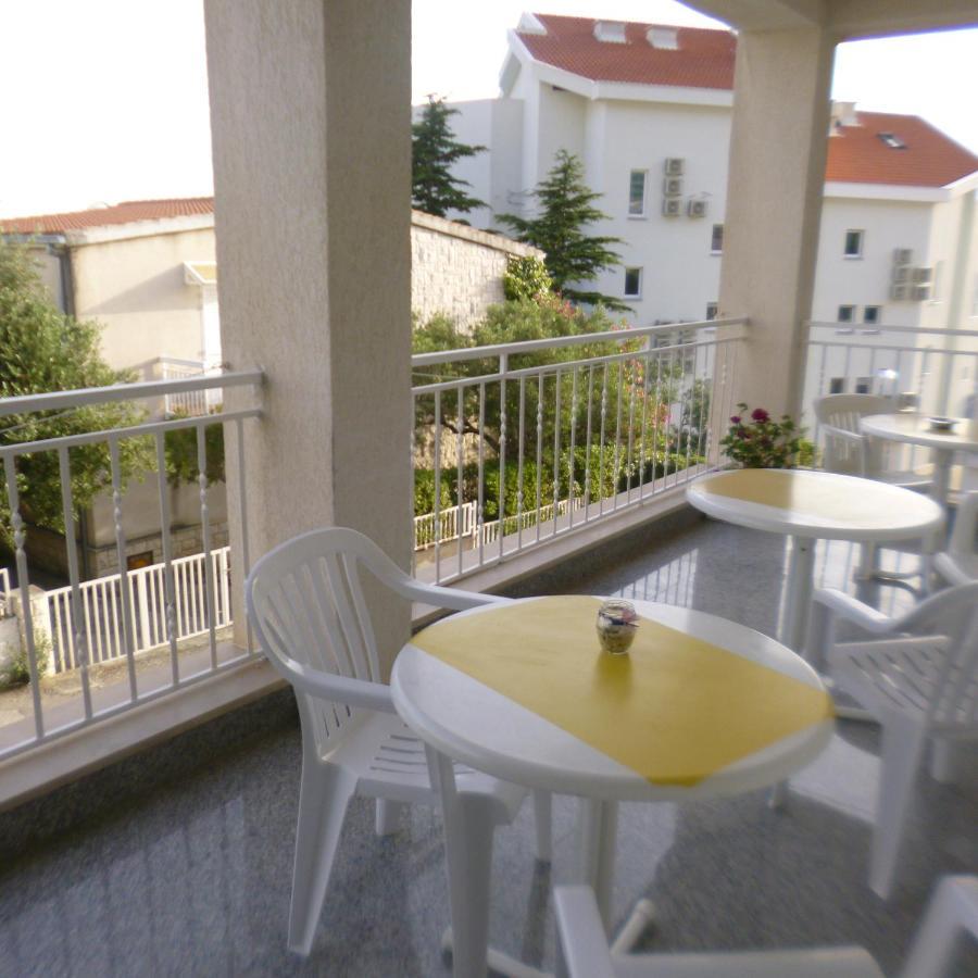Haus Pehar Hotel Baska Voda Bagian luar foto