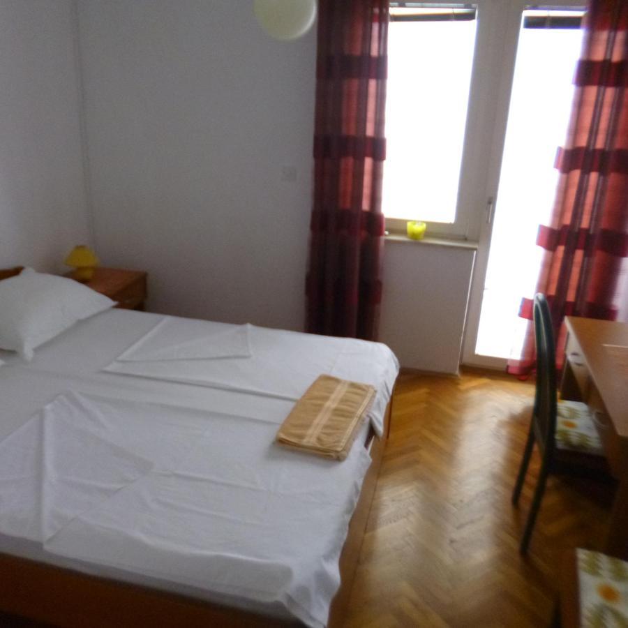 Haus Pehar Hotel Baska Voda Bagian luar foto
